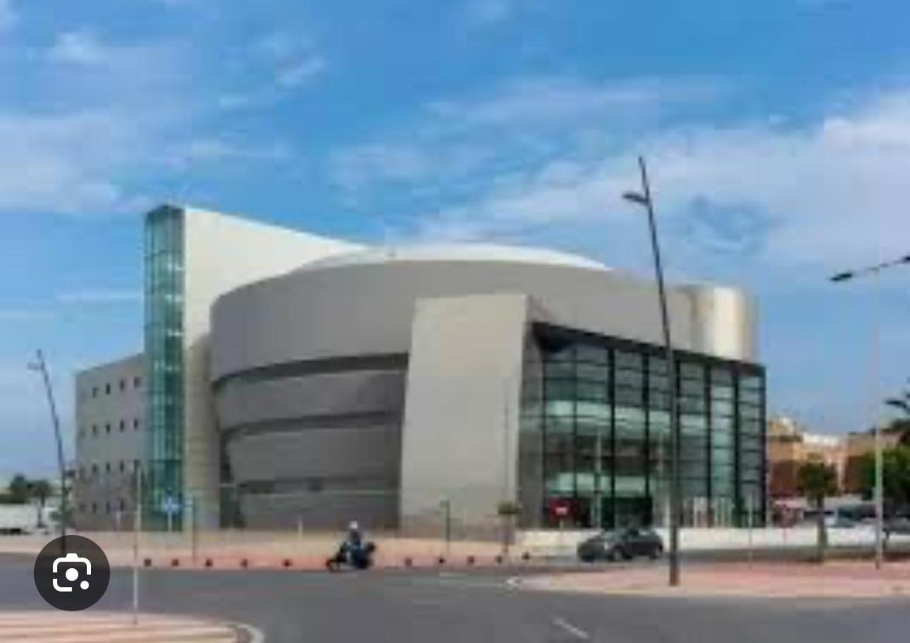 Atico Junto Al Teatro Auditorio De Roquetas De Mar Ngoại thất bức ảnh